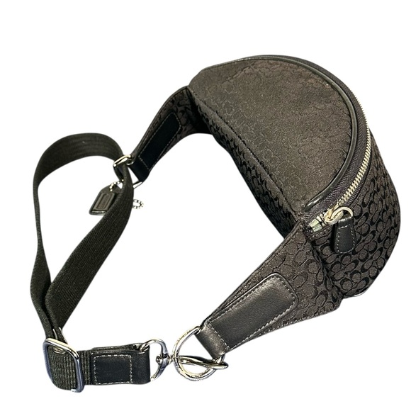 COACH Vintage Signature Jacquard Monogram Canvas Belt Bag / Waist Pack - Picture 12 of 15